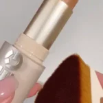 Skin-Magnet-Foundation-Brush